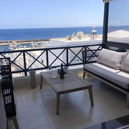 Apartment The Blue Dragon By The Port Puerto del Carmen (Lanzarote)